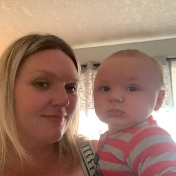 Meet your Posher, Amanda - Picture 1 of 1